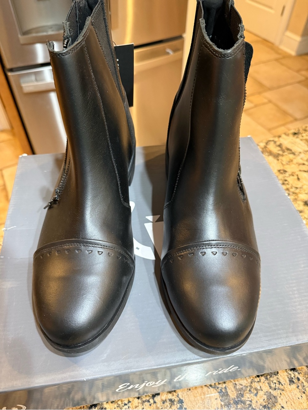 Kerrits cascadia ladies size 11 Black Waterproof Zip Paddock Boots - Picture 12 of 16